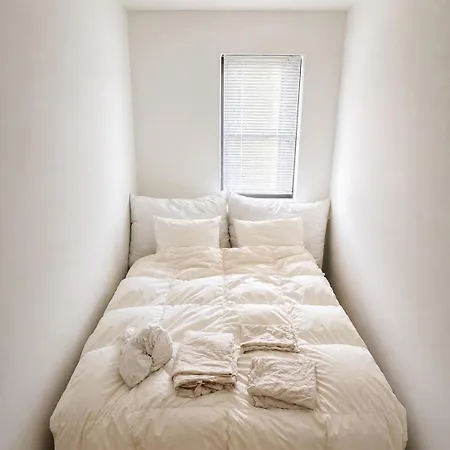 Modern 2br Lund *